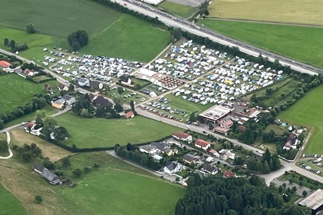 Schitterhof Camping Weiss Spielberg Bei Knittelfeld 外观 照片