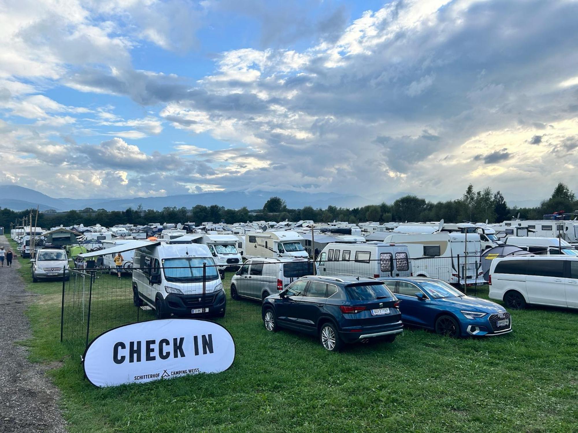 Schitterhof Camping Weiss Spielberg Bei Knittelfeld 外观 照片